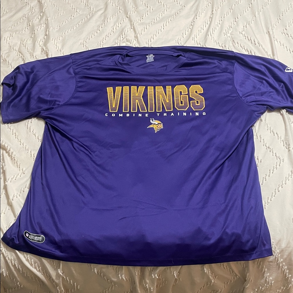 NFL Purple and Gold Vikings Short Sleeve Tee